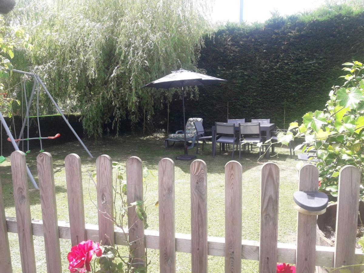 Rose View Cottage Le Cambout Extérieur photo